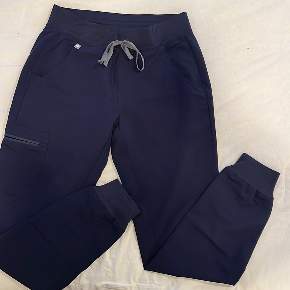 Figs jogger scrub pants